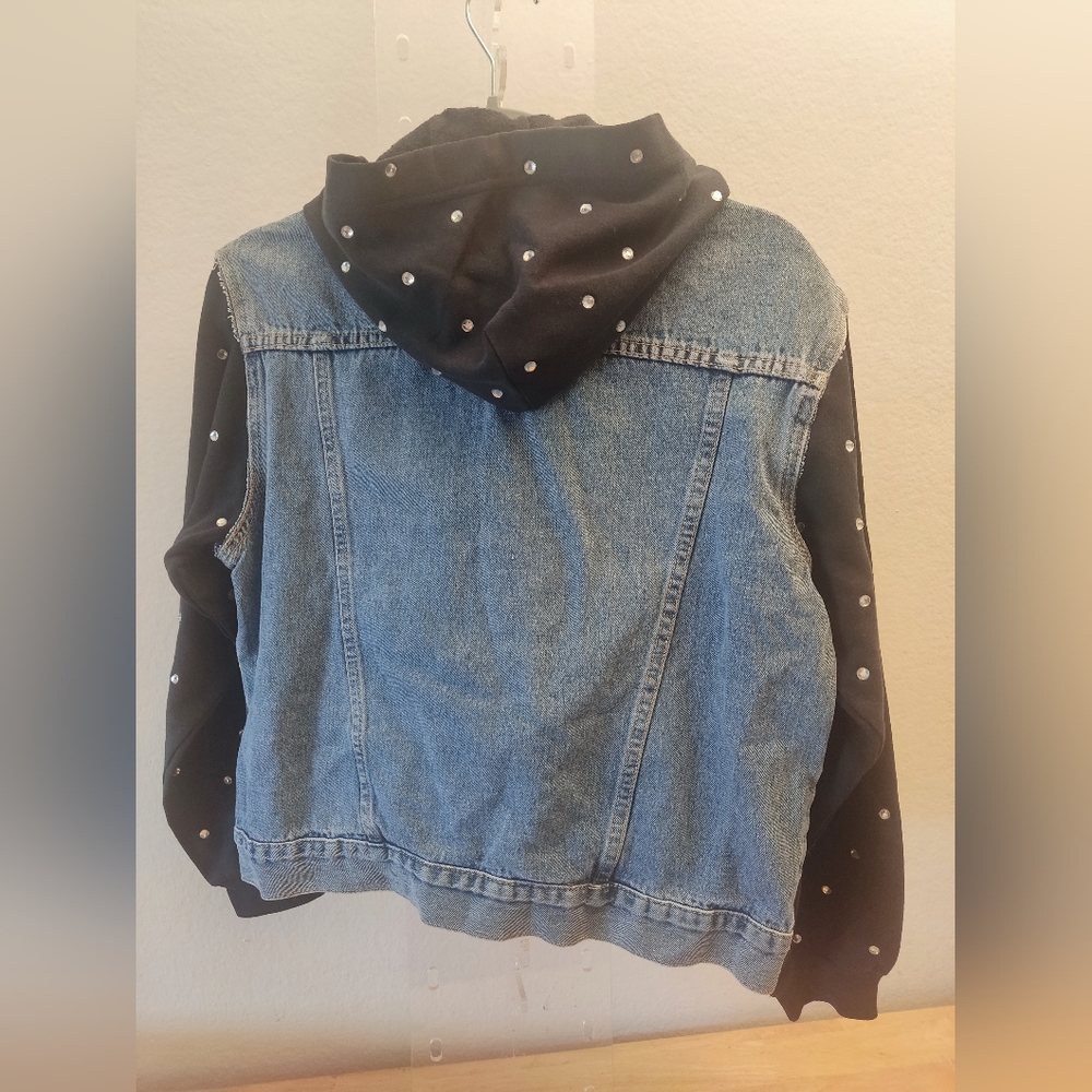 Carmar Denim Jacket Womens Size Small‎ NWT $158